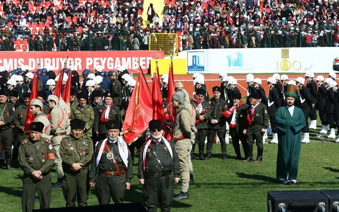 CANAKKALE DENIZ ZAFERI KUTLANDI